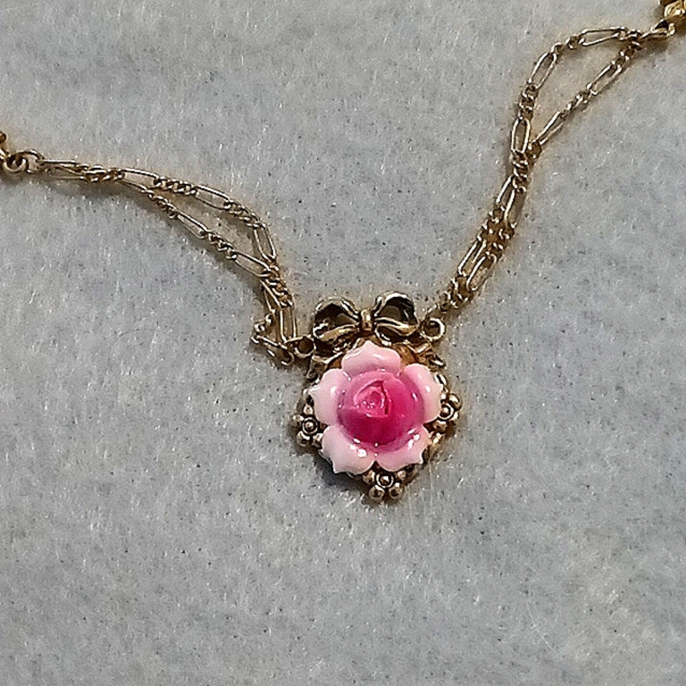 💕Vintage Avon Flower Necklace💕